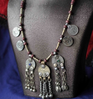 Афганское колье с подвесками из деталей старых племенных украшений