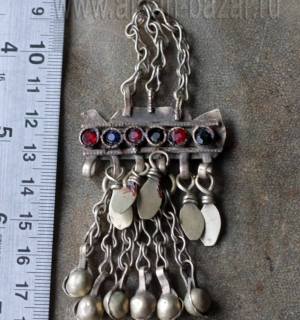 Афганская подвеска, деталь украшения или костюма. Афганистан или Пакистан, племе