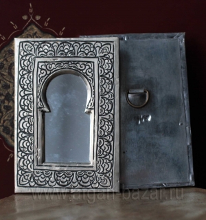 Зеркало в мавританском стиле. Марокко, современная работа Зеркало в мавританском стиле. Марокко, современная работа