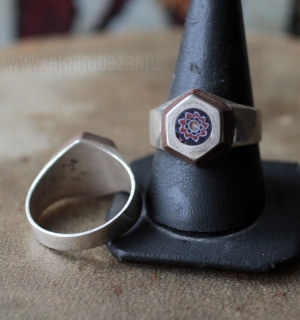 Традиционный берберский перстень с венецианским стеклом (срез стеклянной бусины 