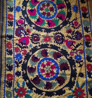 Винтажная узбекская сюзанне с ручной вышивкой. Можно использовать как скатерть и