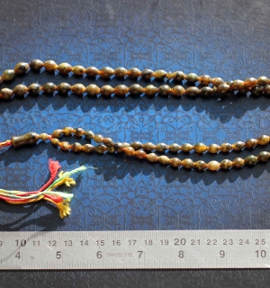 Четки из благородного серпентина "Шах Максуд" - 99 бусин. Иран или Афганистан, современная работа Четки из благородного серпентина "Шах Максуд" - 99 бусин