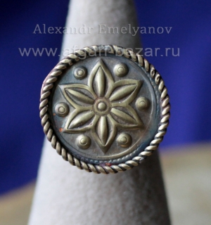 Перстень в кашмирском стиле, выполненный по образцу традиционных  украшений Афга