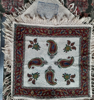 Декоративная салфетка с традиционным иранским набойным орнаментом "Каламкар"