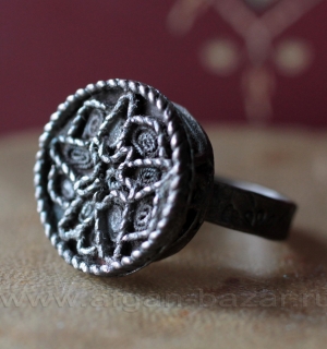 Перстень с филигранью в балканском стиле. Автор - Щучкина Евгения