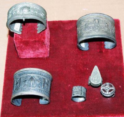 Казахские браслеты и кольца